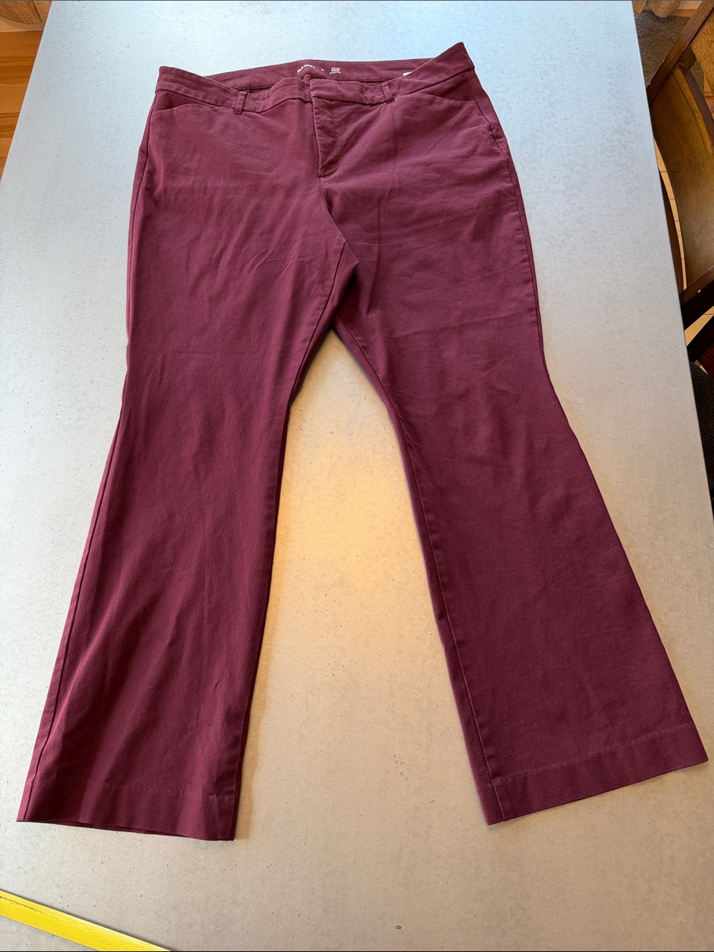 Old Navy Burgundy High-rise Pixie Bootcut Pants 18